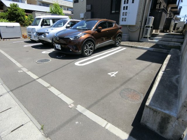 【駐車場】Ｄ－ｒｏｏｍ 太子堂