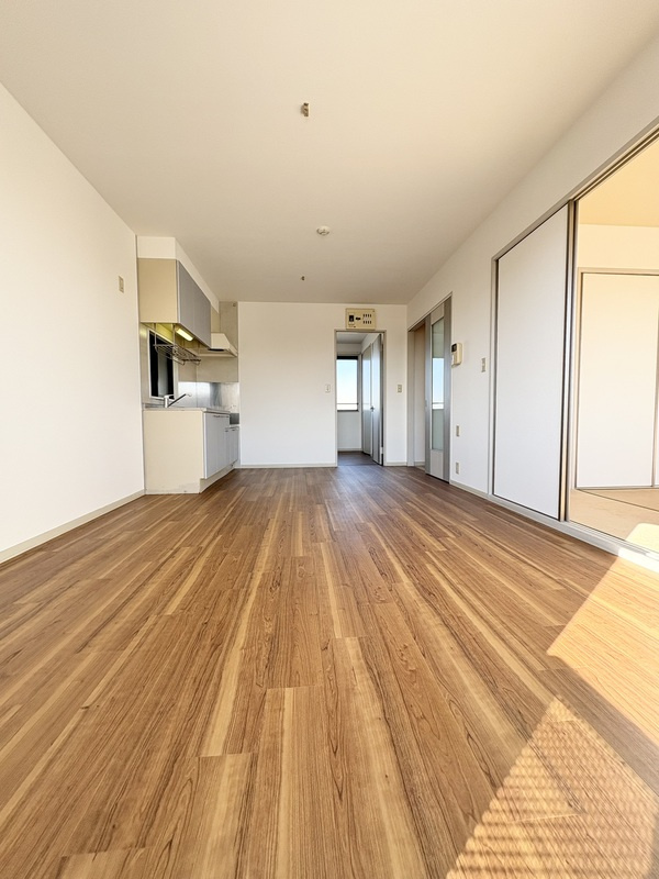 ガーデンブライド C の居間・リビング