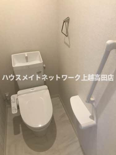 エル ソル2のトイレ|温水洗浄暖房便座