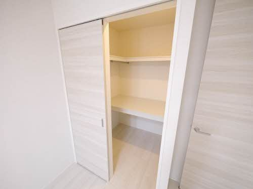 熊本市東区小山１丁目のアパートの収納