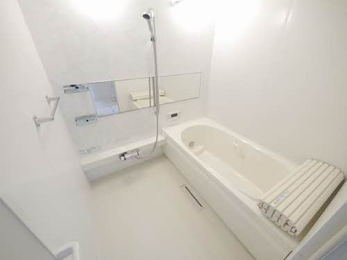 熊本市東区小山１丁目のアパートの浴室