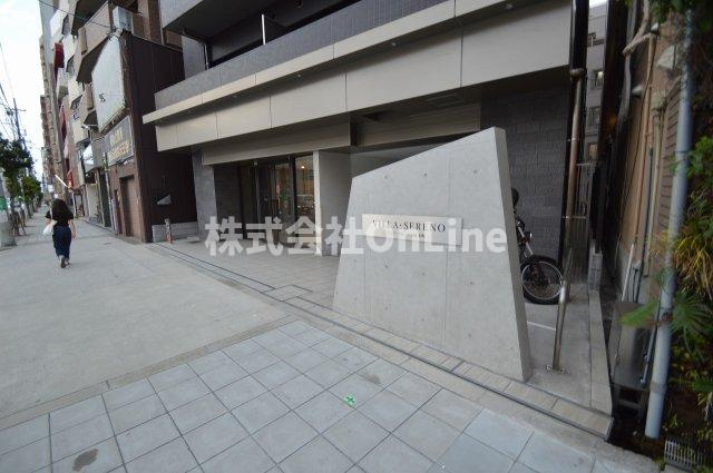 ヴィラセレーノ玉造本町のエントランス