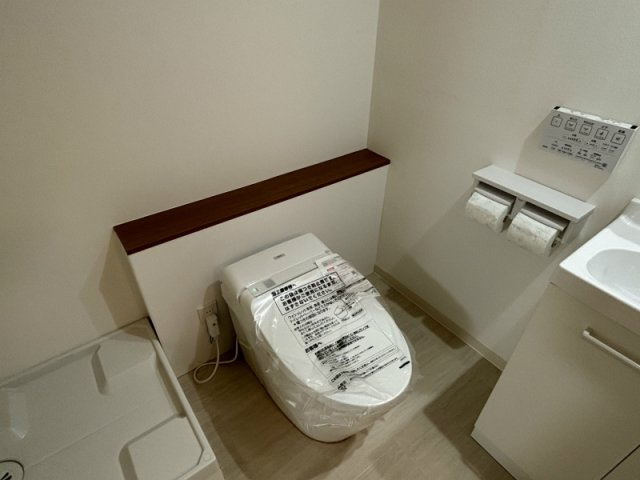 パレロワイヤル六番町のトイレ|コンパクトで使いやすいトイレです