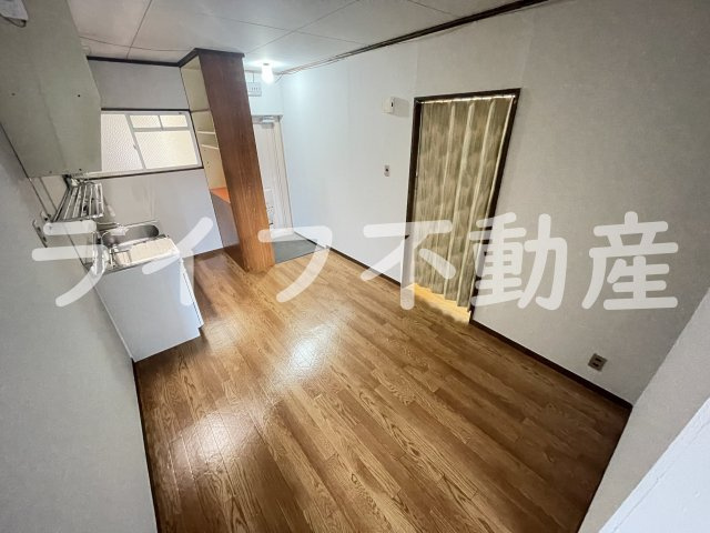 小阪ビルの寝室|寝室です