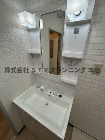 仲介手数料０円！ラシエールR&Iの独立洗面台