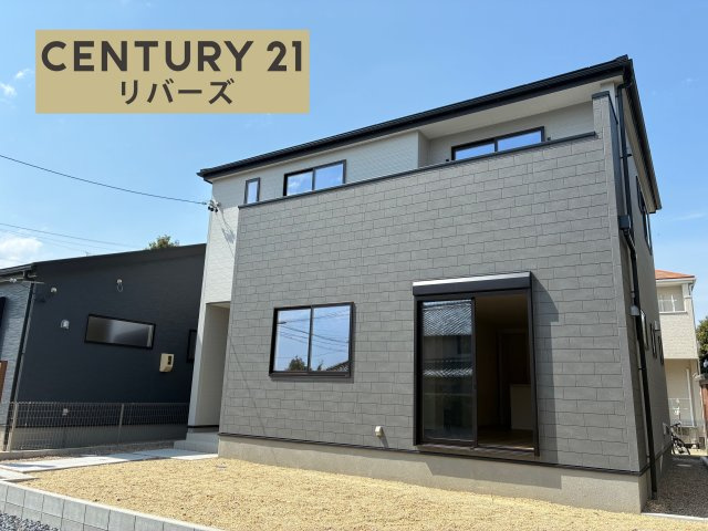 愛西市草平町江ノ田の新築一戸建の外観|☆２号棟☆　　新価格！！いつでもご案内出来ます♪（お問合せ当日、平日、水曜、夜間でもＯＫ）　敷地６３．９３坪！　南向き！　駐車並列４台ＯＫ！　ゆとりのある５ＬＤＫプラン！　広い庭付き、陽当たり良好♪