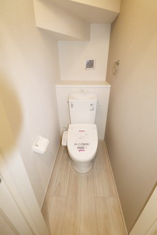 郡山市静町第8　　　  1号棟　　　　大成小学校、郡山第7中学区　のトイレ