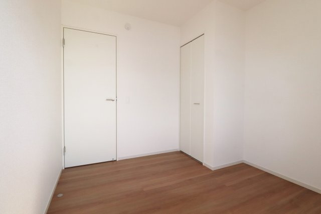 郡山市静町　　　  1号棟　　　　大成小学校、郡山第7中学区　の洋室|※同社施工例