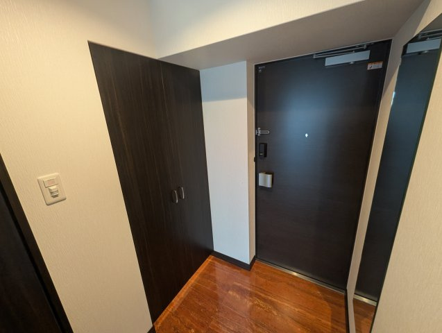 プレジオ宝塚ASIANの玄関