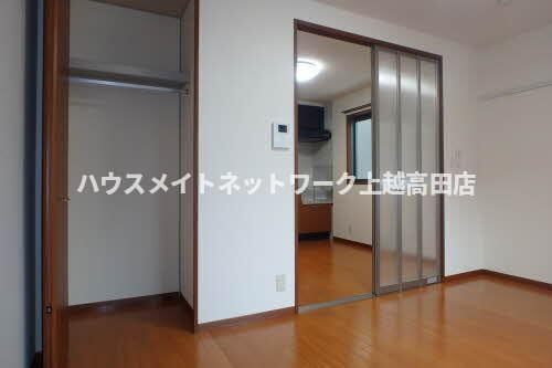 ポポラの内装|洋室