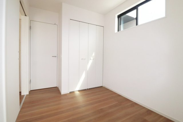 郡山市片平町字新蟻塚　　　  １号棟　　　小山田小学校、郡山第６中学区　の洋室|※同社施工例