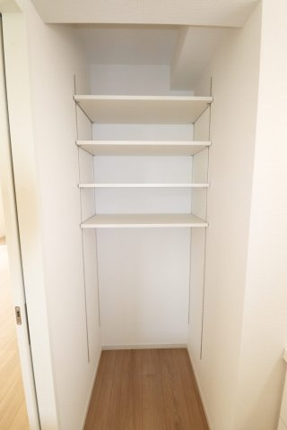 郡山市片平町字新蟻塚　　　  １号棟　　　小山田小学校、郡山第６中学区　の収納