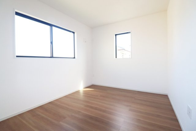 郡山市片平町字新蟻塚　　　  １号棟　　　小山田小学校、郡山第６中学区　の洋室|※同社施工例