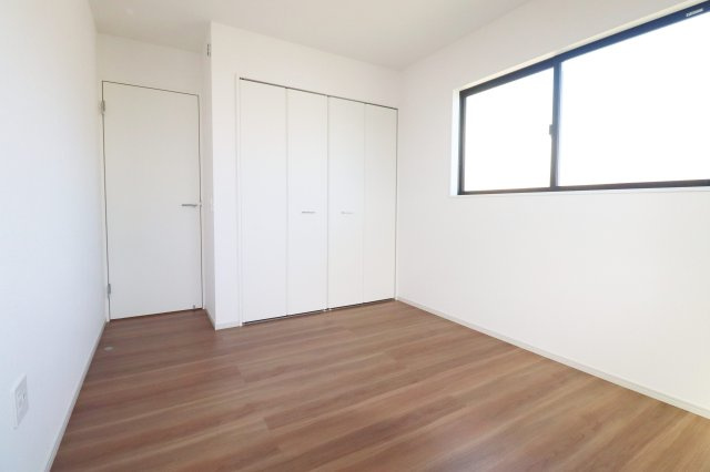 郡山市片平町字新蟻塚　　　  １号棟　　　小山田小学校、郡山第６中学区　の洋室|※同社施工例