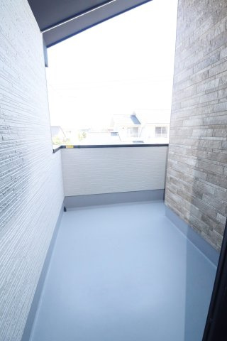 郡山市片平町字新蟻塚　　　  １号棟　　　小山田小学校、郡山第６中学区　のバルコニー