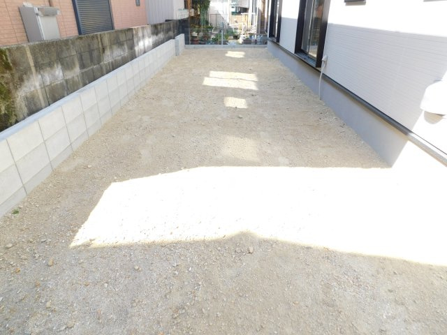 愛西市大井町宮新田の新築一戸建の庭|◇庭◇　　ガーデニングやお子様の遊具を置いたり、家族で楽しめる広い庭付き♪
