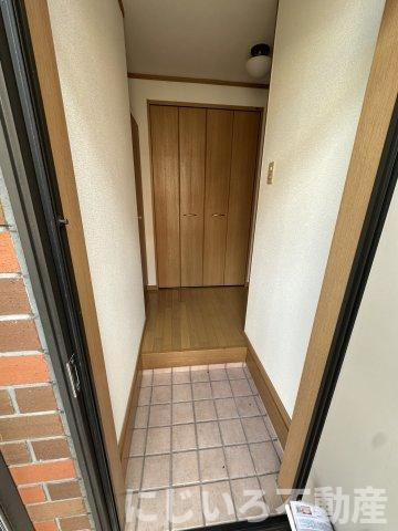 サンシャインコート今岡Aの玄関