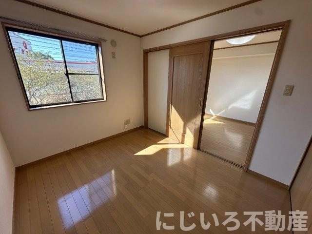 サンシャインコート今岡Aの寝室
