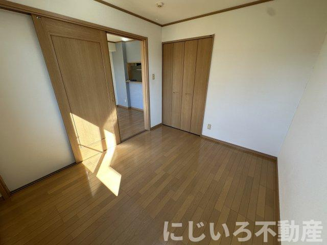 サンシャインコート今岡Aの寝室