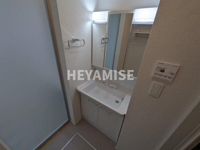 スカイ　フラワーの洗面所|※同物件反転間取の写真です※現況を優先します※