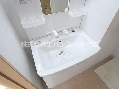 【独立洗面台】 | マーヴェラス葛城 | 使いやすい独立洗面台です