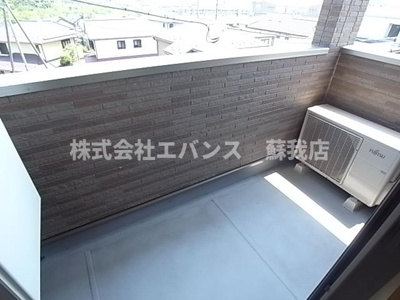 【バルコニー】 | マーヴェラス葛城 | 陽当たり良好なバルコニーです