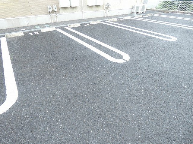 ルピナスＡの駐車場|駐車場があります