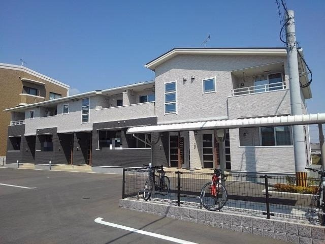 マジェスティックⅢの外観|綺麗な外観です☆