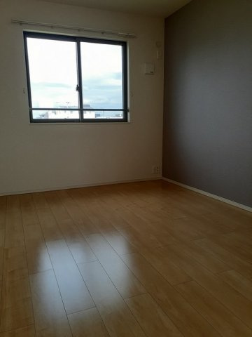 マジェスティックⅢの寝室|クローゼット付の寝室です☆