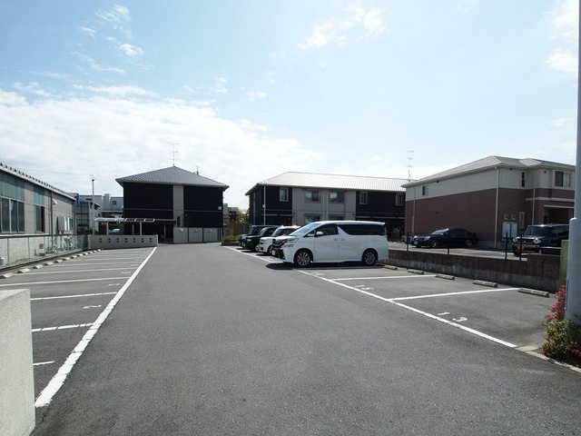 ＬＩＶＲＥ1の駐車場