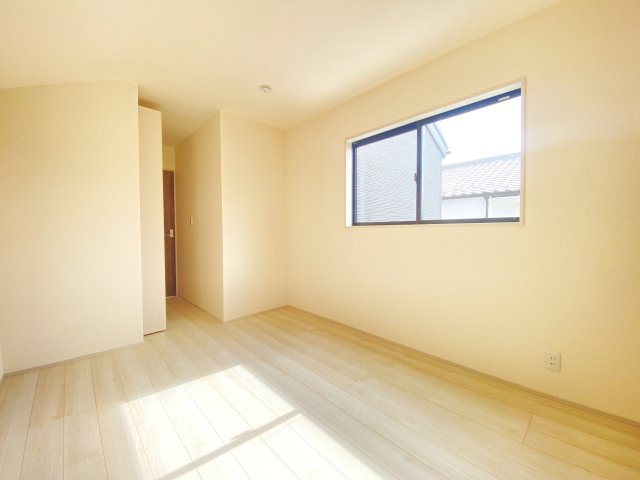 『八王子市新築戸建て』八王子市山田町1964-5【仲介手数料無料】　７期の洋室|～仲介手数料無料☆八王子ひなた不動産～八王子市山田町　新築戸建て