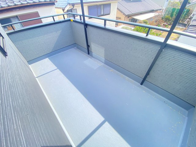 『八王子市新築戸建て』八王子市山田町1964-5【仲介手数料無料】　７期のバルコニー|～仲介手数料無料☆八王子ひなた不動産～八王子市山田町　新築戸建て