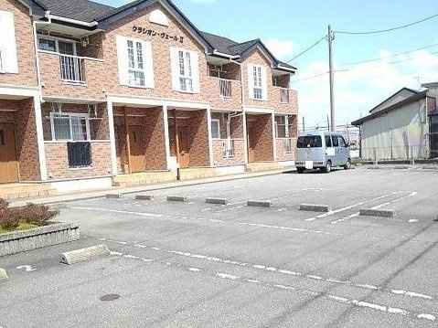 クラシオン　ヴェールⅡの駐車場|車をお持ちの方に嬉しい駐車場付きの物件です
