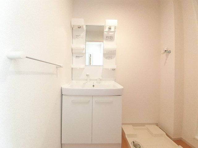 光陽なごみの洗面所|忙しい朝には欠かせない洗面所です