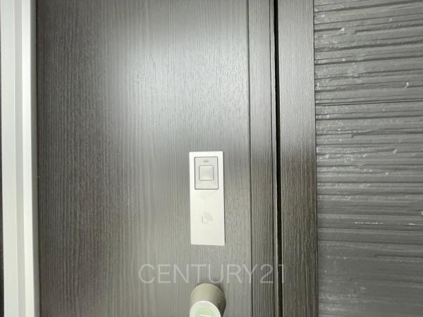 甘楽金井第2 3号棟の玄関|スマートキー付き玄関ドア
