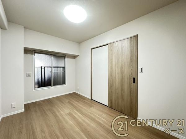 ふぁみーゆ大和高田の子供部屋|■現地撮影写真■優しい色合いでまとめられた洋室！どんな家具も合いそうですね！
