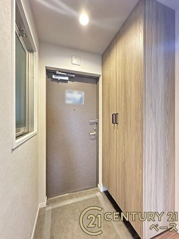 ふぁみーゆ大和高田の玄関|■現地撮影写真■すっきりとした明るい玄関が家族やお客様を迎えてくれます！