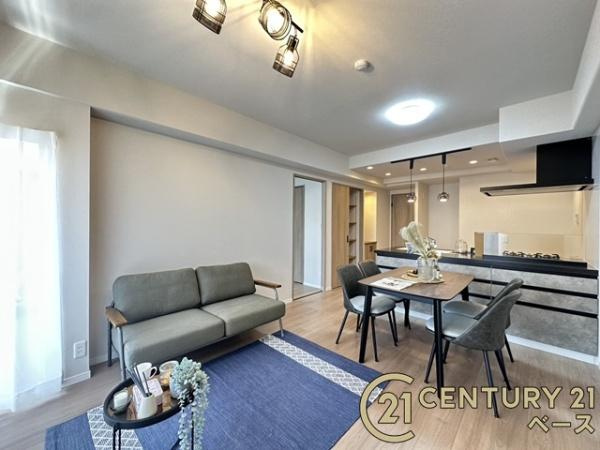 ふぁみーゆ大和高田の居間・リビング|■現地撮影写真■カラーリングや仕様にこだわり、おしゃれな空間が広がります！