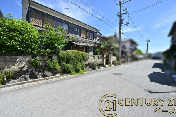 橿原市葛本町　建築条件なし土地の前面道路含む現地写真