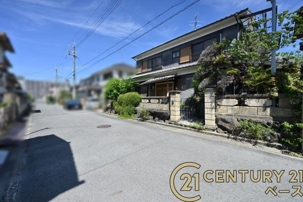 橿原市葛本町　建築条件なし土地の前面道路含む現地写真