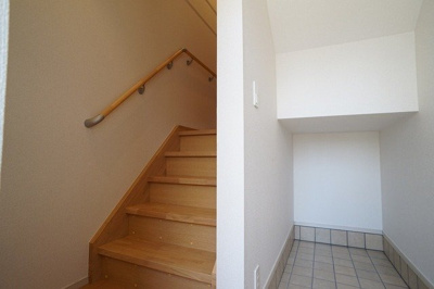 【玄関】 | マーヴェラス葛城