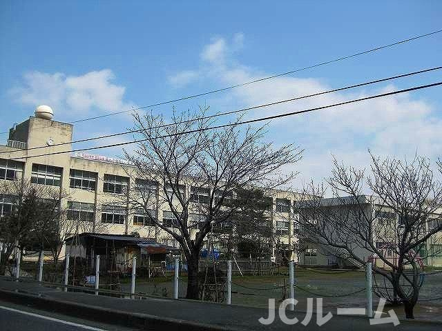 アベニールⅠの周辺|高志小学校まで950m