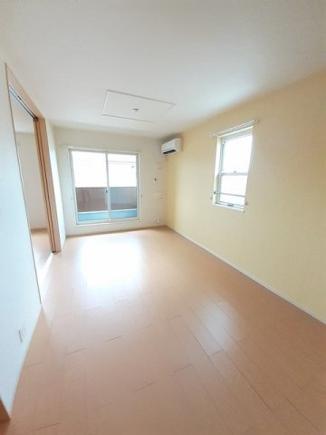 ア・ラ・モード中撫川の居間・リビング