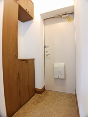 アネックスの玄関