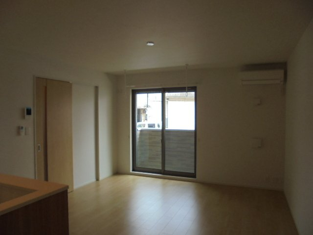 サニー中町の居間・リビング