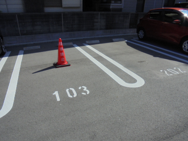 Profum Casagrandeの駐車場