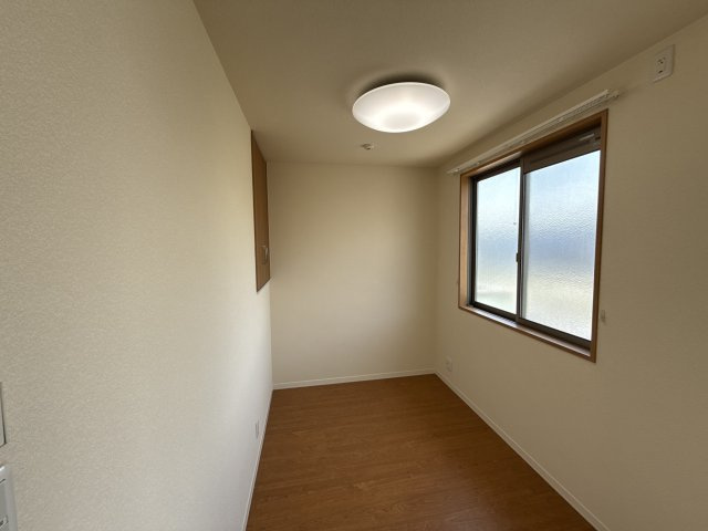 シャーメゾン青山北の洋室