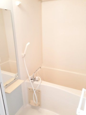 グランツ広の浴室|コンパクトで使いやすいお風呂です
