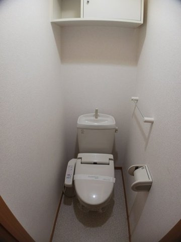 スリズイエのトイレ|清潔感のあるトイレです