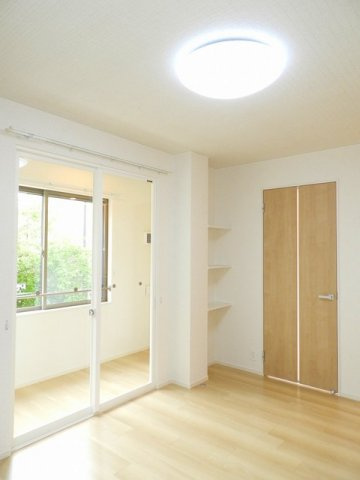 フェア　レジデンスの居間・リビング|使いやすいリビングです